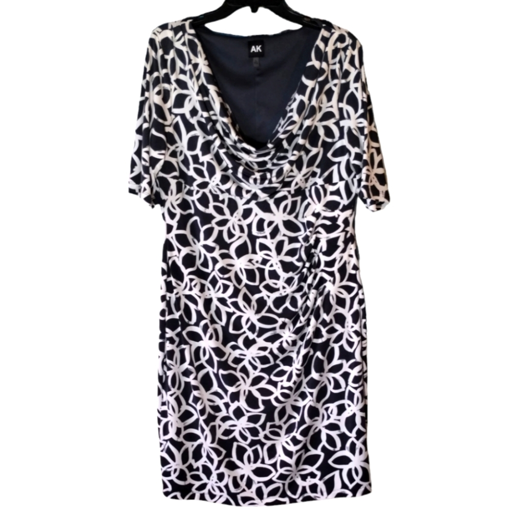 Anne Klein Women's Valentina Printed Sheath Dress Blue and White - Picture 1 of 5